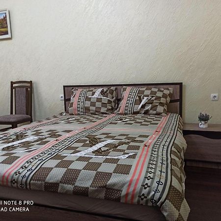 Квартира В Самом Центре Wi-Fi Apartman Csernyivci Kültér fotó