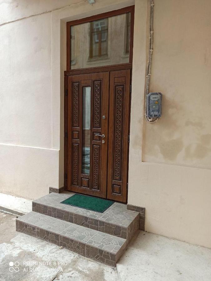 Квартира В Самом Центре Wi-Fi Apartman Csernyivci Kültér fotó